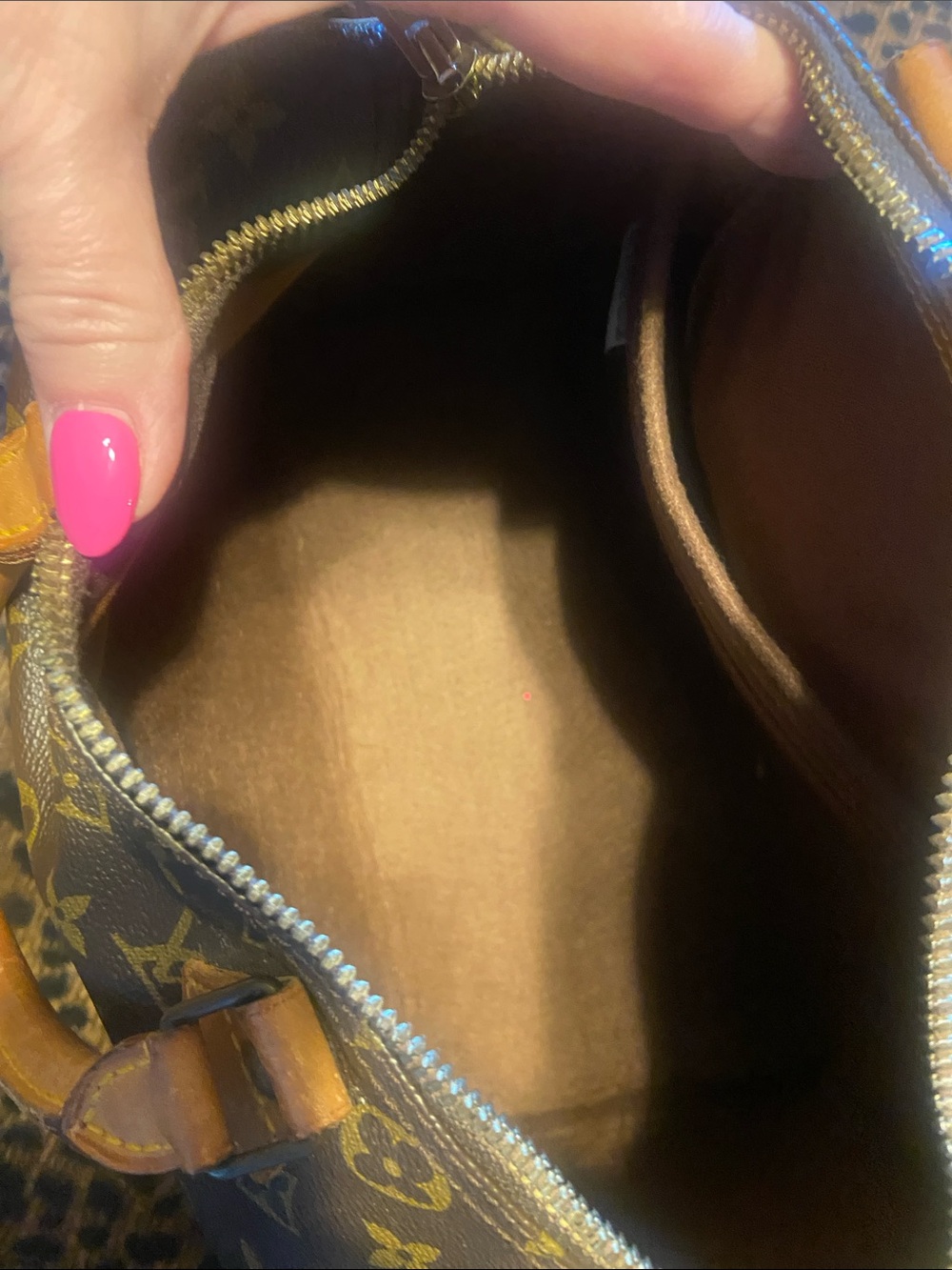Authentic Louis Vuitton Speedy 30 - Picture 5 of 5